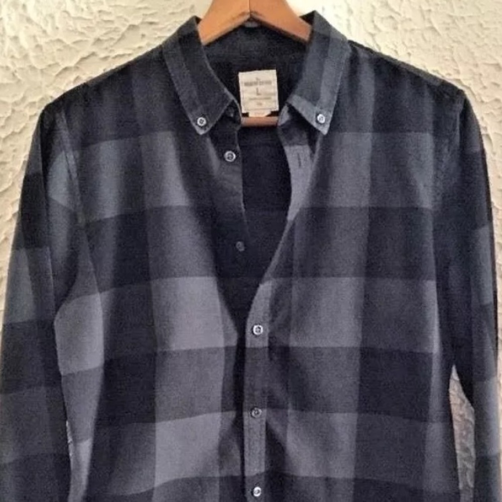 Mens Gap Plaid Shirt • Black & Grey • Large